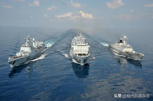 中國海軍最新裝備展示，邁向深藍，彰顯海上強國風采